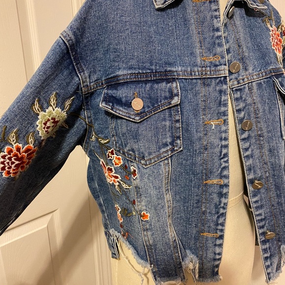 Floral jean jacket - Picture 3 of 4
